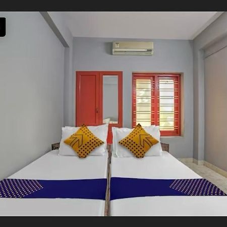 Ss Kkp Tourist Home Thiruvananthapuram ภายนอก รูปภาพ