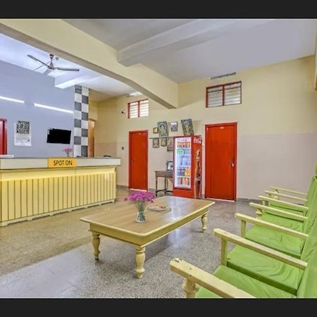 Ss Kkp Tourist Home Thiruvananthapuram ภายนอก รูปภาพ